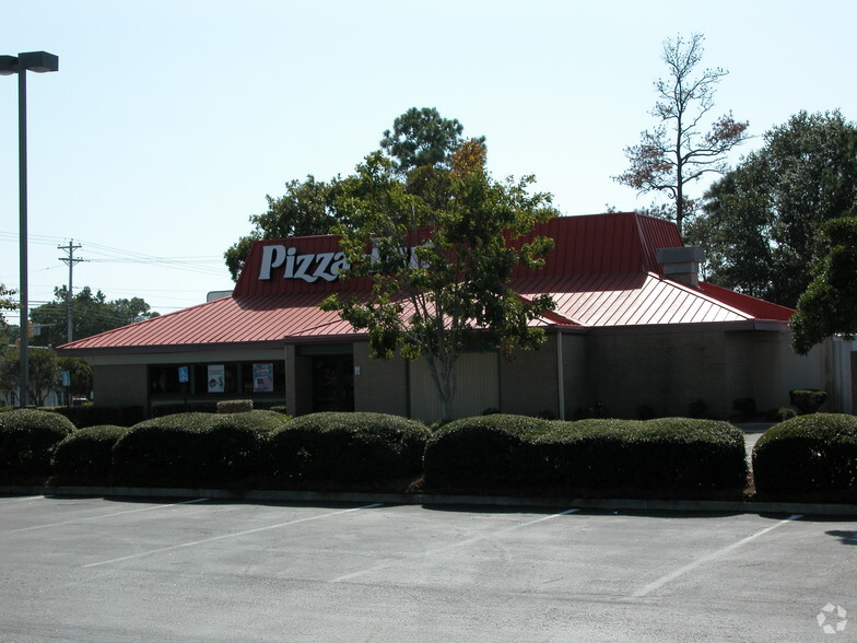 7601-7829 N Kings Hwy, Myrtle Beach, SC à louer - Photo de l’immeuble – Image 2 sur 4