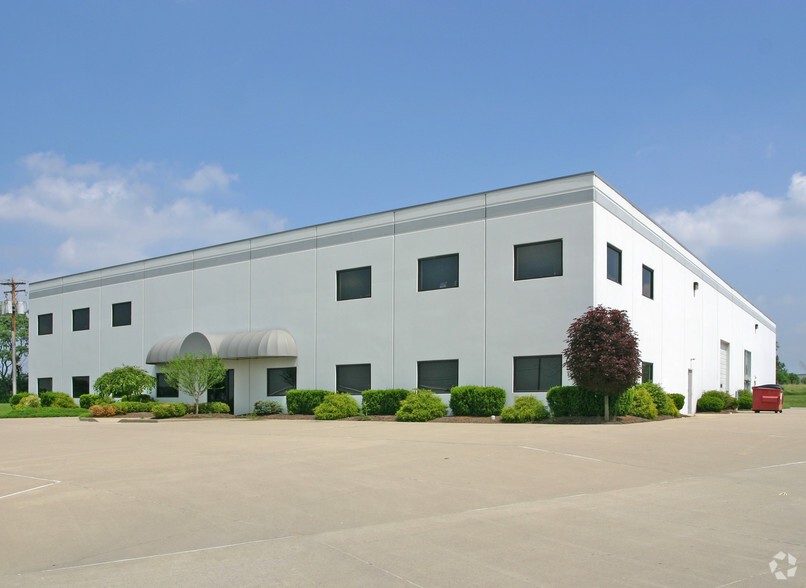 2015 Stapleton Ct, Forest Park, OH à louer - Photo de l’immeuble – Image 3 sur 3
