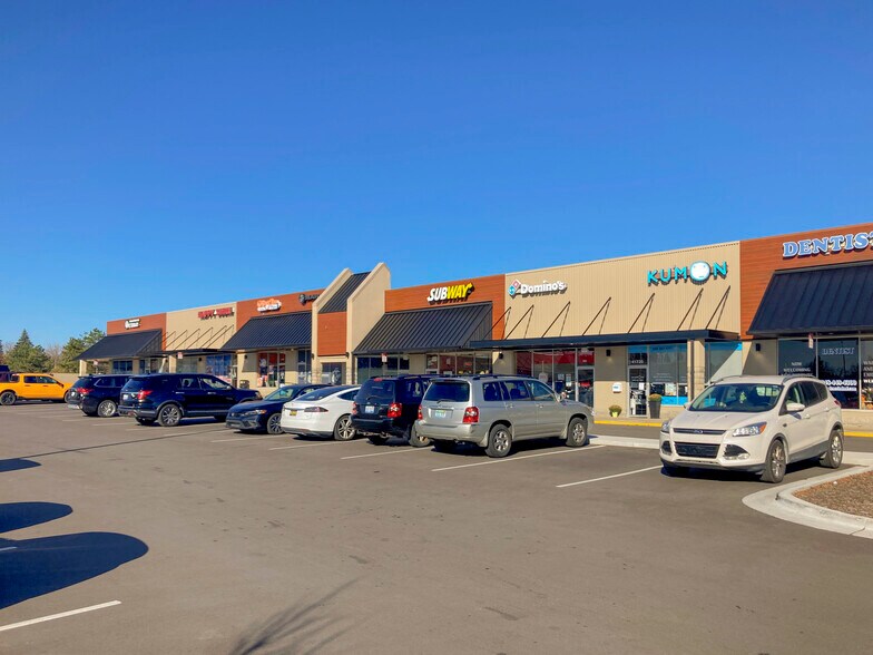 41840 W 10 Mile Rd, Novi, MI à louer - Photo de l’immeuble – Image 3 sur 5