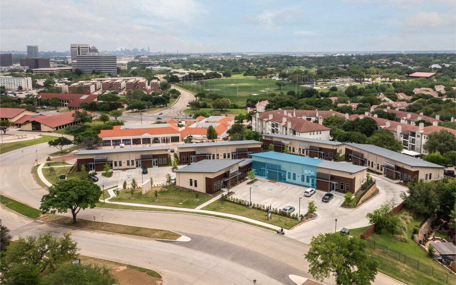 220 O Connor Ridge, Irving, TX à vendre - Photo de l’immeuble – Image 3 sur 7