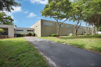 Plus de détails pour 14100 NW 58th Ct, Miami Lakes, FL - Industriel/Logistique à louer