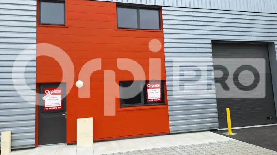 Local d'activités dans Saint-Nazaire à vendre - Photo de l’immeuble – Image 1 sur 4