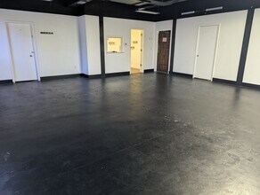 6710 Embassy Blvd, Port Richey, FL à louer Photo intérieure– Image 1 sur 7