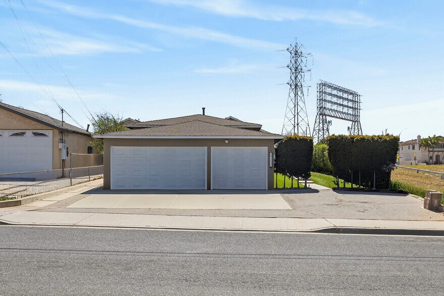 2510 Carnegie Ln, Redondo Beach, CA à vendre - Photo principale – Image 1 sur 10