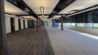 801 S 60th St, West Allis, WI à louer Photo de l’immeuble– Image 1 sur 5