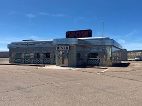 1300 Motel Dr, Milan, NM à louer Photo de l’immeuble– Image 1 sur 12