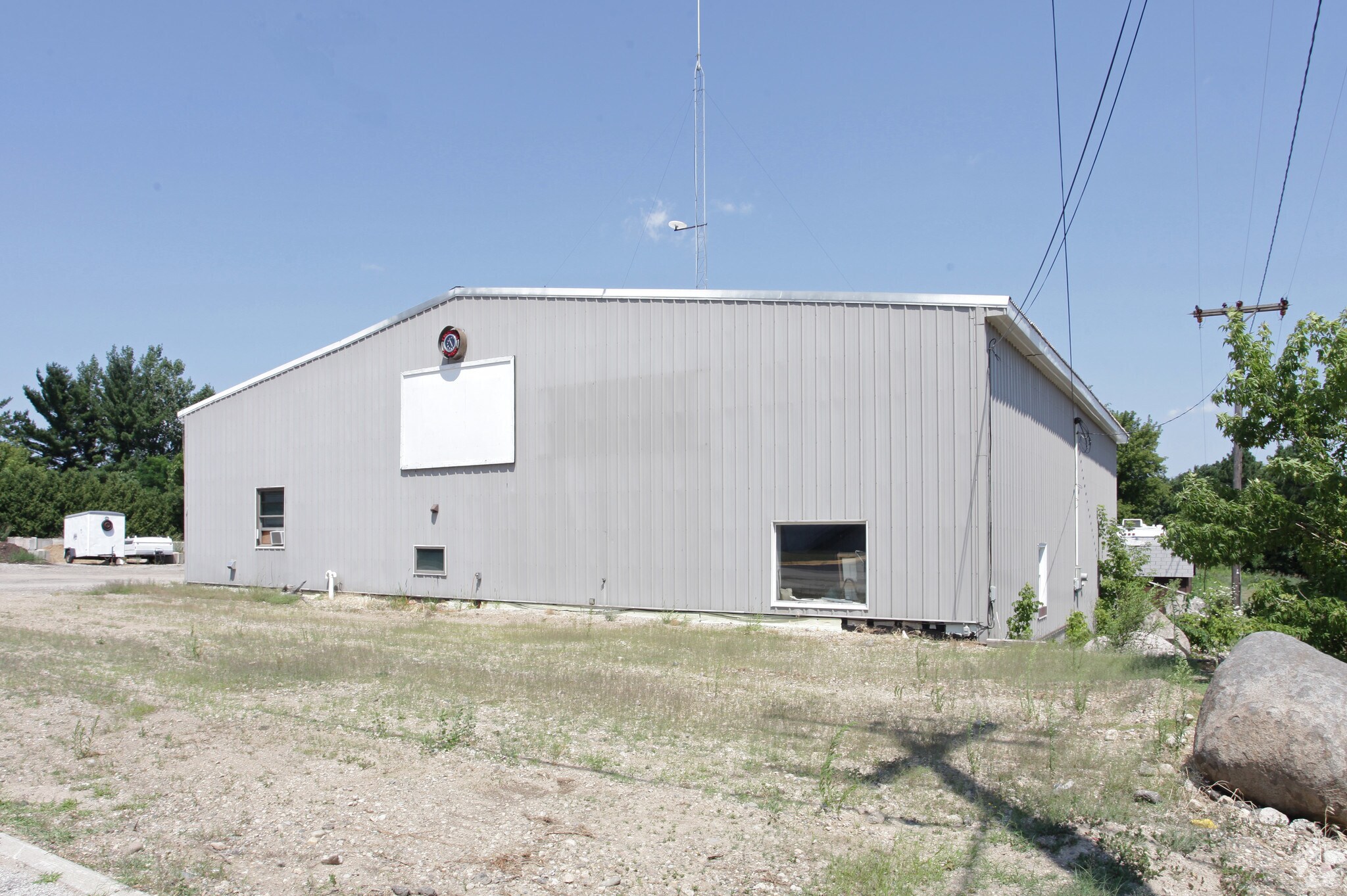 1365 E Main St, Edmore, MI à vendre Photo principale– Image 1 sur 3
