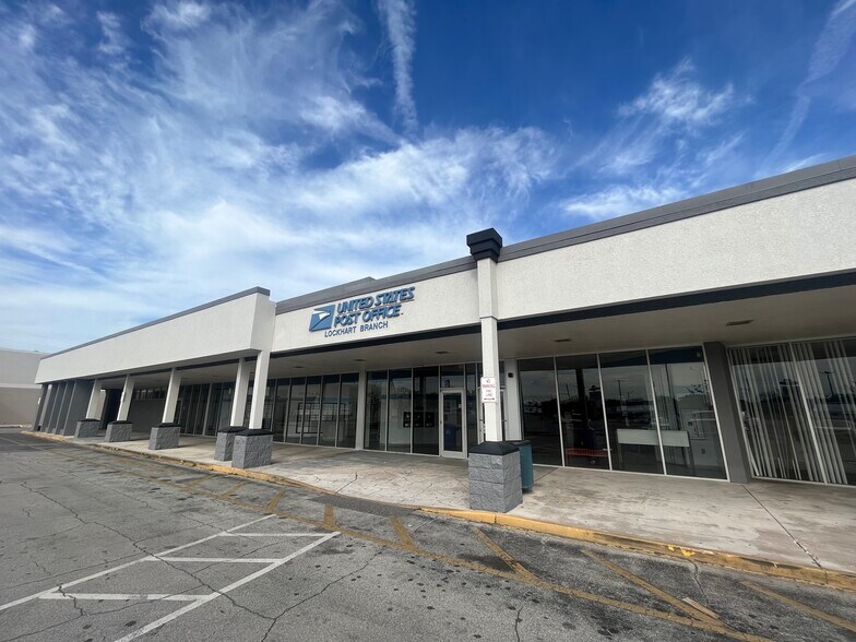 5019-5087 Edgewater Dr, Orlando, FL à louer - Photo de l’immeuble – Image 2 sur 11