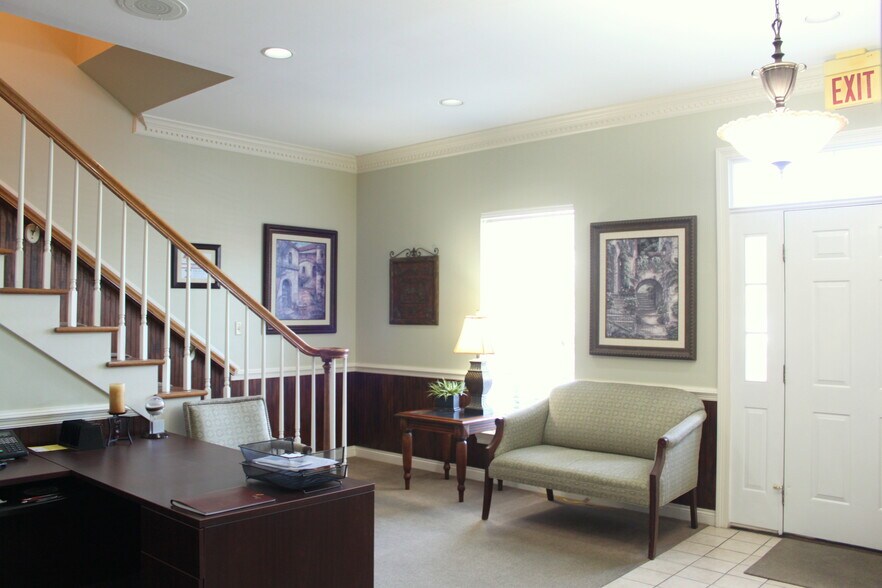 3298 Summit Blvd, Pensacola, FL à louer - Photo intérieure – Image 2 sur 6