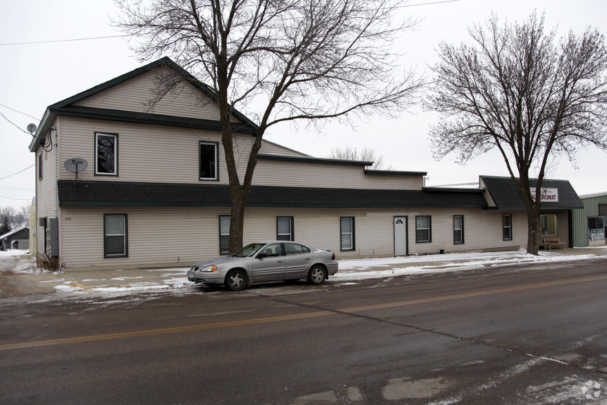 228 Main St E, Norwood Young America, MN à vendre - Photo de l’immeuble – Image 2 sur 10