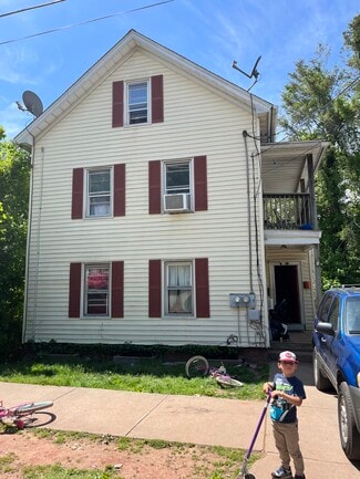 Plus de détails pour 151 View St, Meriden, CT - Logement à vendre