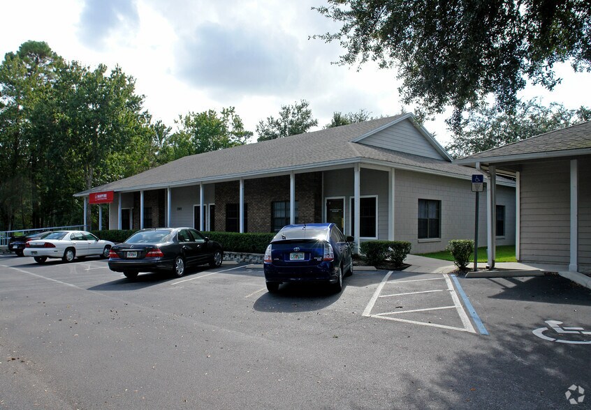 3595 W Lake Mary Blvd, Lake Mary, FL à louer - Photo principale – Image 1 sur 5