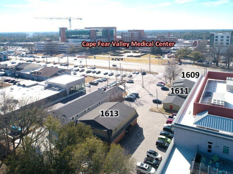 1613 Owen Dr, Fayetteville, NC à vendre - Photo de l’immeuble – Image 3 sur 16