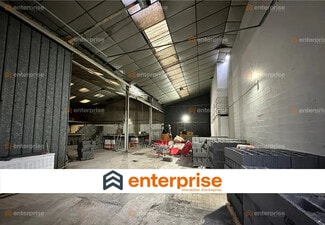 Plus de détails pour Local d'activités à louer