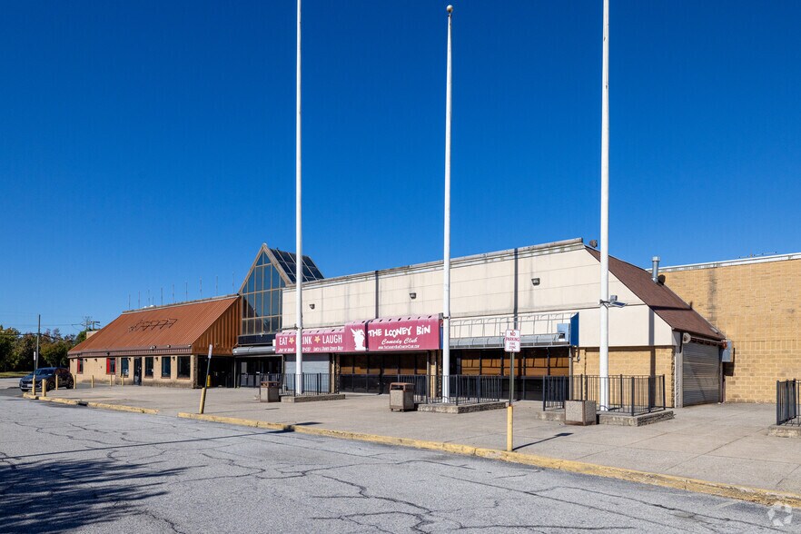 4200 Victory Blvd, Staten Island, NY à vendre - Photo de l’immeuble – Image 3 sur 4