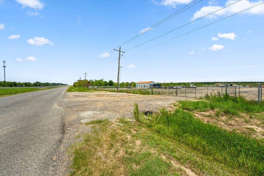 21369 N. Frontage Rd., Iowa, LA à vendre - Autre – Image 2 sur 12
