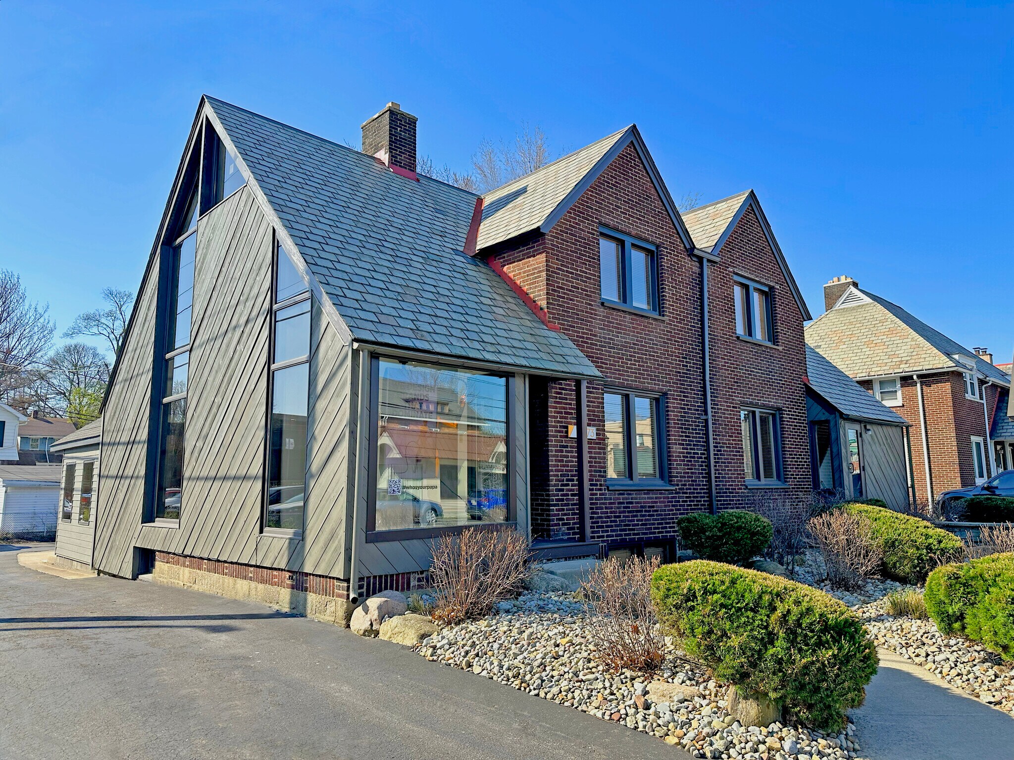 1673 W 8th St, Erie, PA à louer Photo de l’immeuble– Image 1 sur 2