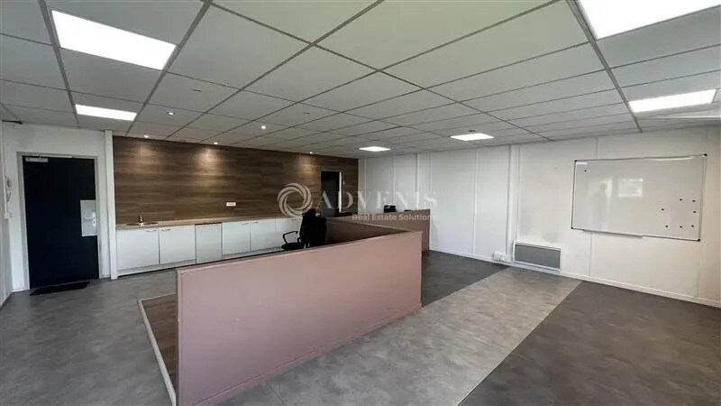 Bureau dans Neuilly-Plaisance à louer Photo de l’immeuble– Image 1 sur 9