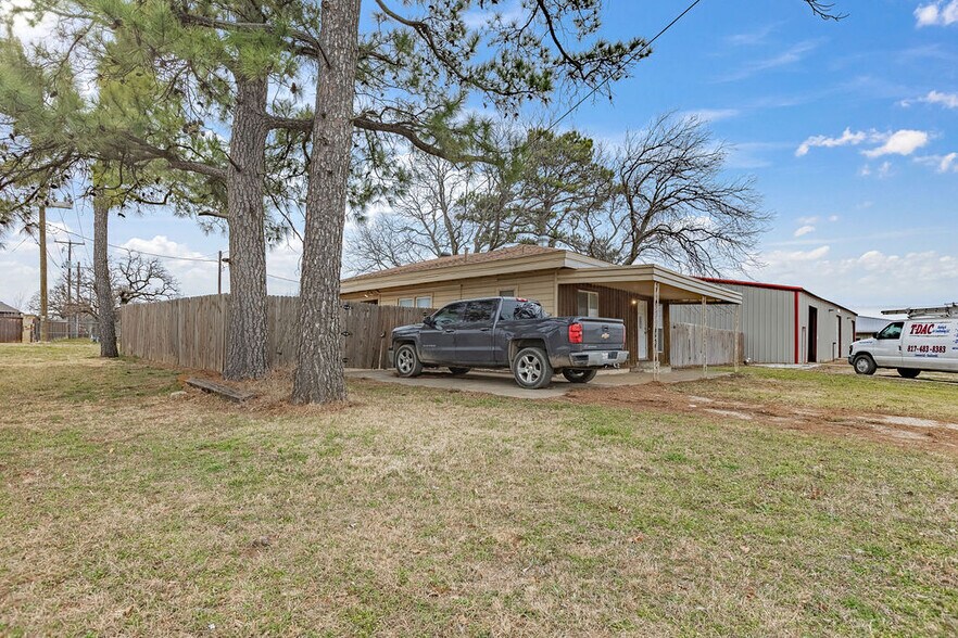 2701 N Main St, Mansfield, TX à vendre - Photo de l’immeuble – Image 3 sur 13
