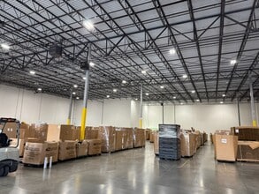 4001 Main St, The Colony, TX à louer Photo intérieure– Image 2 sur 3