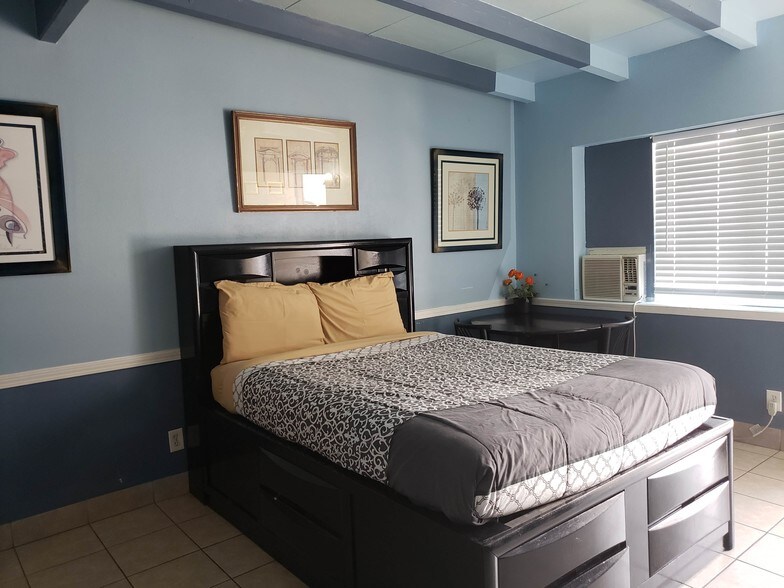 1506 Las Vegas Blvd S, Las Vegas, NV à vendre - Photo intérieure – Image 3 sur 43