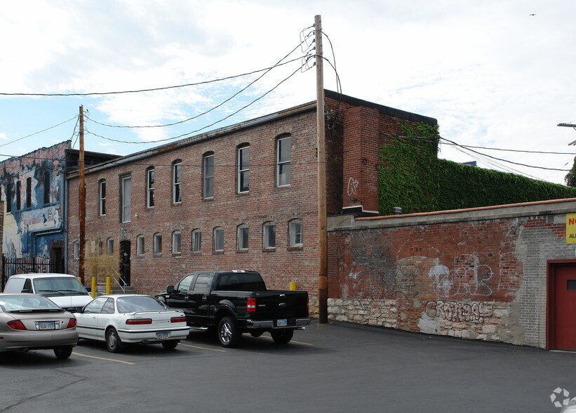 325 W 40th St, Kansas City, MO à louer - Photo principale – Image 1 sur 4