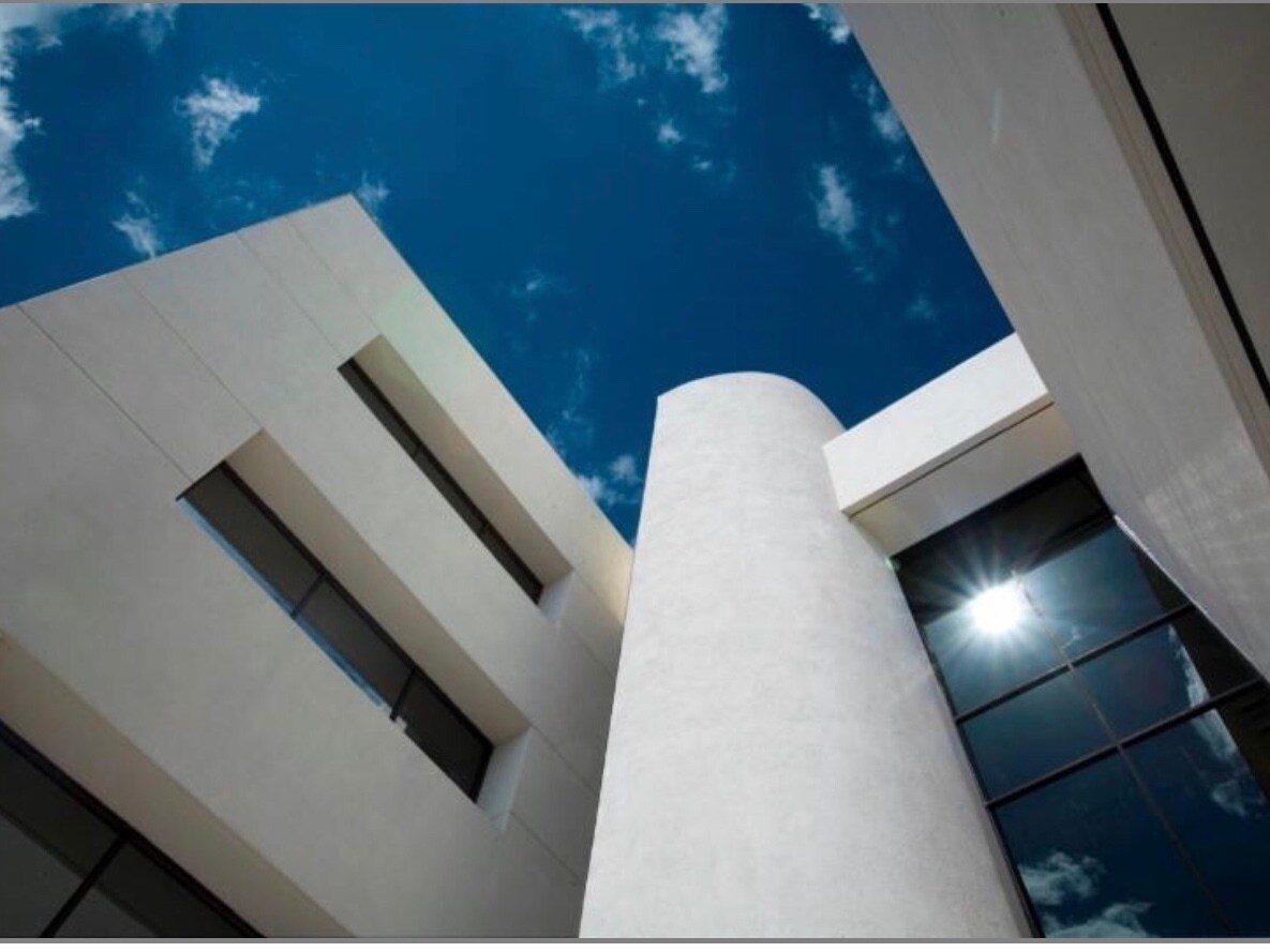 8725 NW 18th Ter, Miami, FL à louer Photo principale– Image 1 sur 13