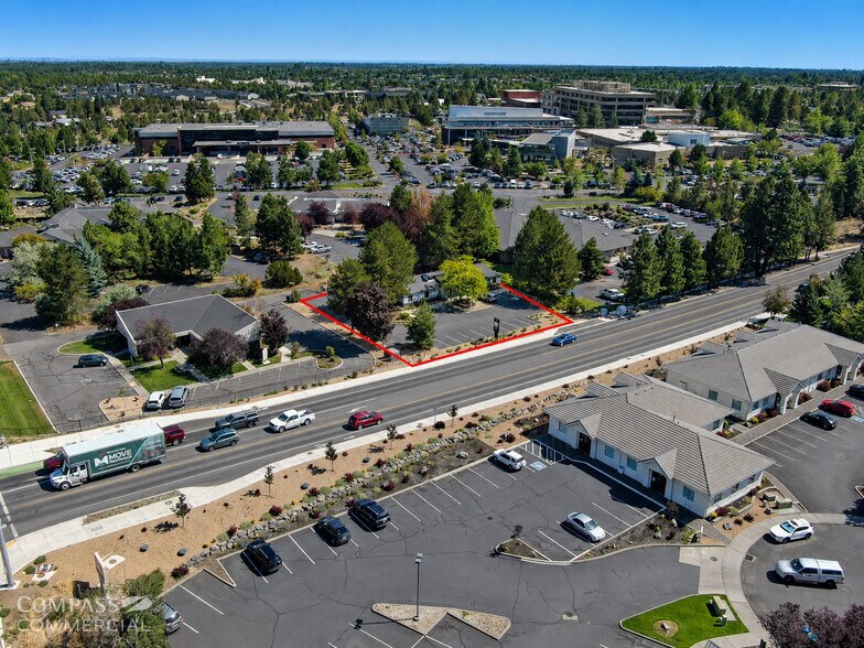 2100 NE Neff Rd, Bend, OR à louer - Photo de l’immeuble – Image 2 sur 4