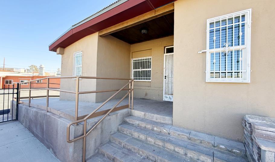 2134 Cypress Ave, El Paso, TX à vendre - Photo de l’immeuble – Image 2 sur 16