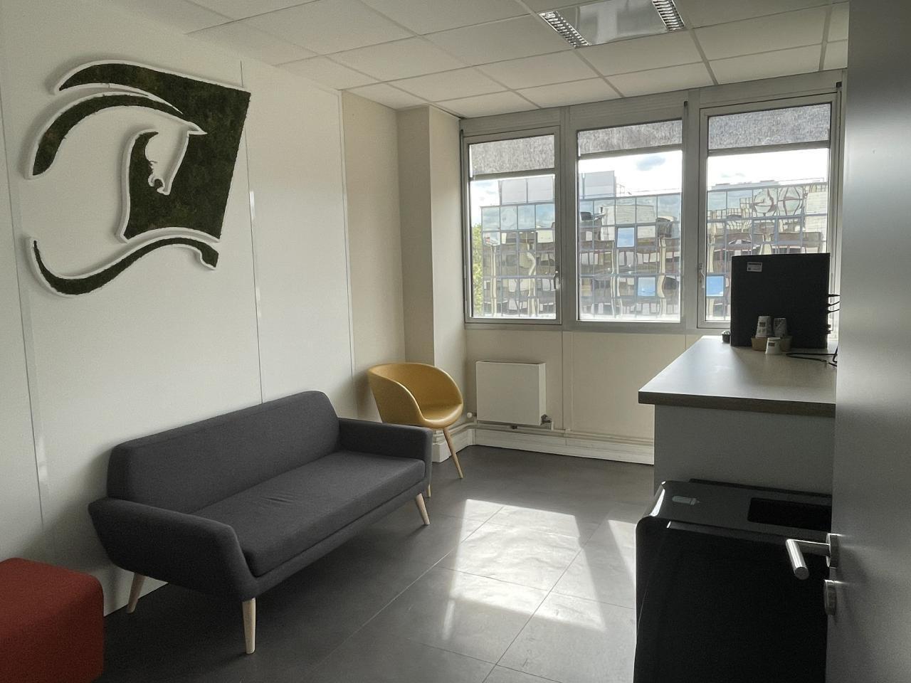 Bureau dans Fontenay-sous-Bois à louer Photo intérieure– Image 1 sur 11