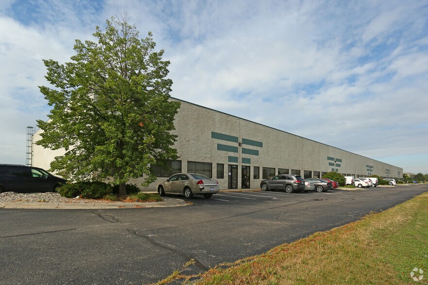 9675 Harrison Rd, Romulus, MI à louer - Photo de l’immeuble – Image 2 sur 5