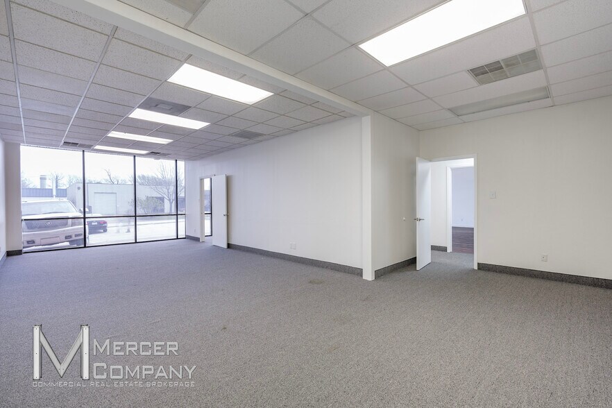 2238 Michigan Ave, Arlington, TX à louer - Photo intérieure – Image 3 sur 6