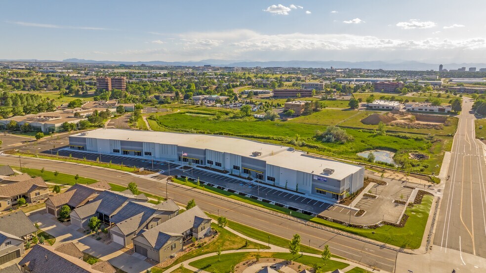 6403 Uvalda St, Centennial, CO à vendre - Photo de l’immeuble – Image 3 sur 6