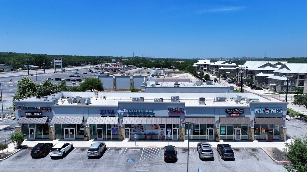 1324-1434 Callaghan Rd, San Antonio, TX à louer - Photo de l’immeuble – Image 3 sur 13