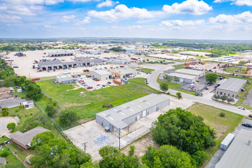 1141 Guadalupe Dr, Cibolo, TX à louer - Photo de l’immeuble – Image 3 sur 12