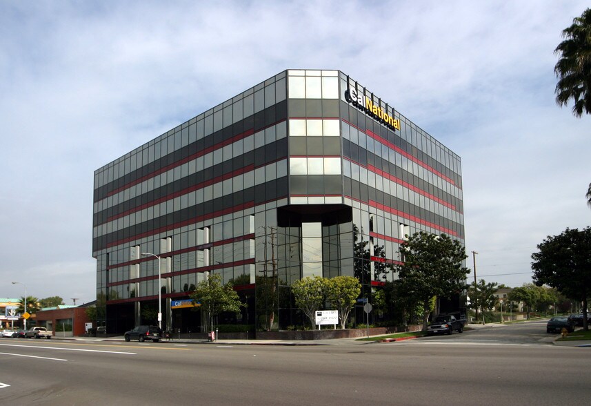 2566 Overland Ave, Los Angeles, CA à louer - Photo de l’immeuble – Image 2 sur 67