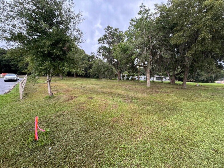 12845 NE Jacksonville Rd, Anthony, FL à vendre - Photo de l’immeuble – Image 3 sur 13
