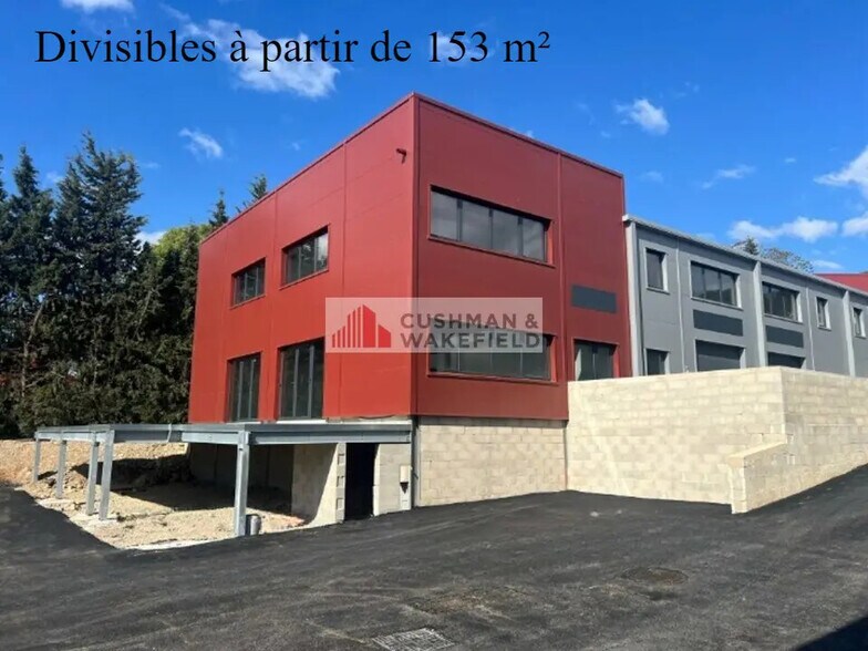Local d’activités dans Nîmes à louer - Photo de l’immeuble – Image 1 sur 3