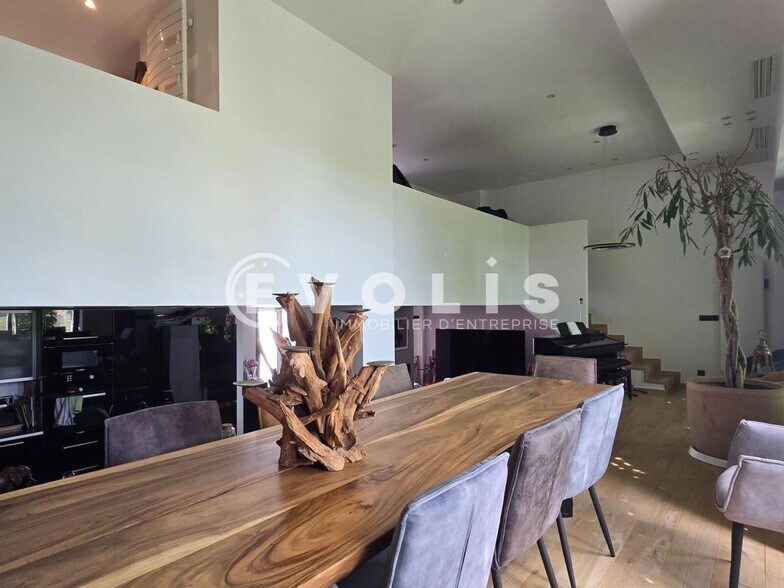 Bureau dans Choisy-le-Roi à vendre - Photo intérieure – Image 2 sur 6