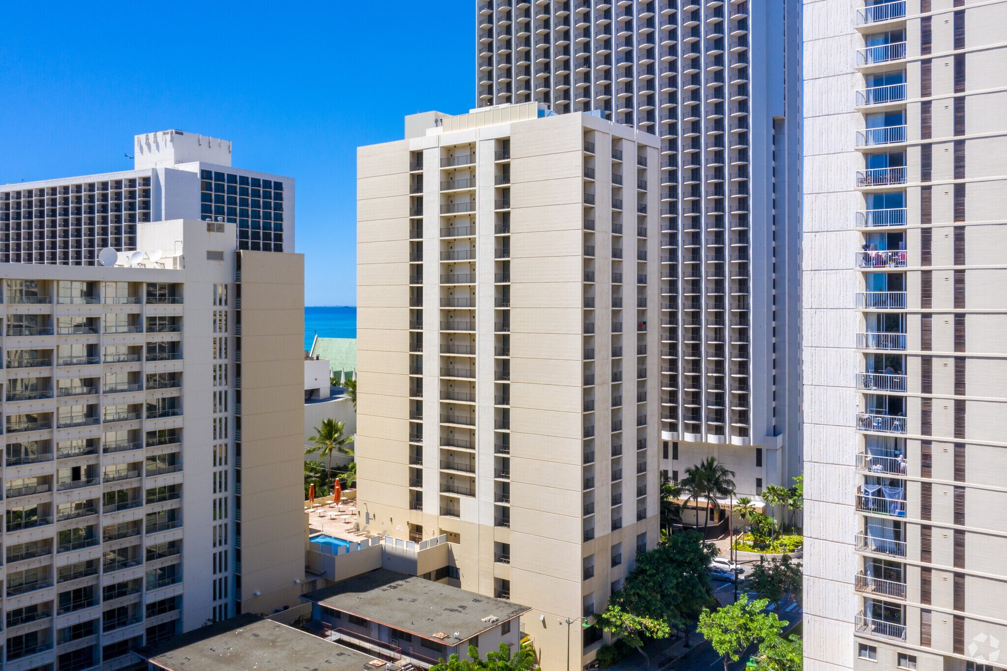 175 Paoakalani Ave, Honolulu, HI à louer Photo principale– Image 1 sur 5