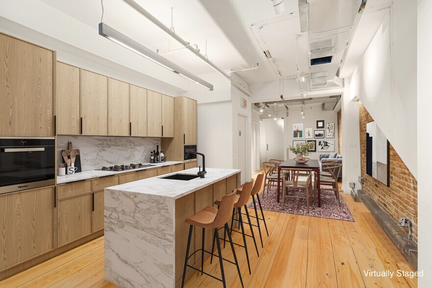195 Bowery, New York, NY à vendre - Photo de l’immeuble – Image 1 sur 12