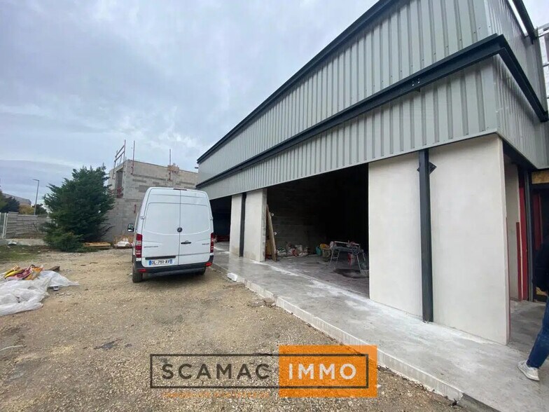 Local commercial dans Les Pennes-Mirabeau à louer - Photo de l’immeuble – Image 3 sur 4