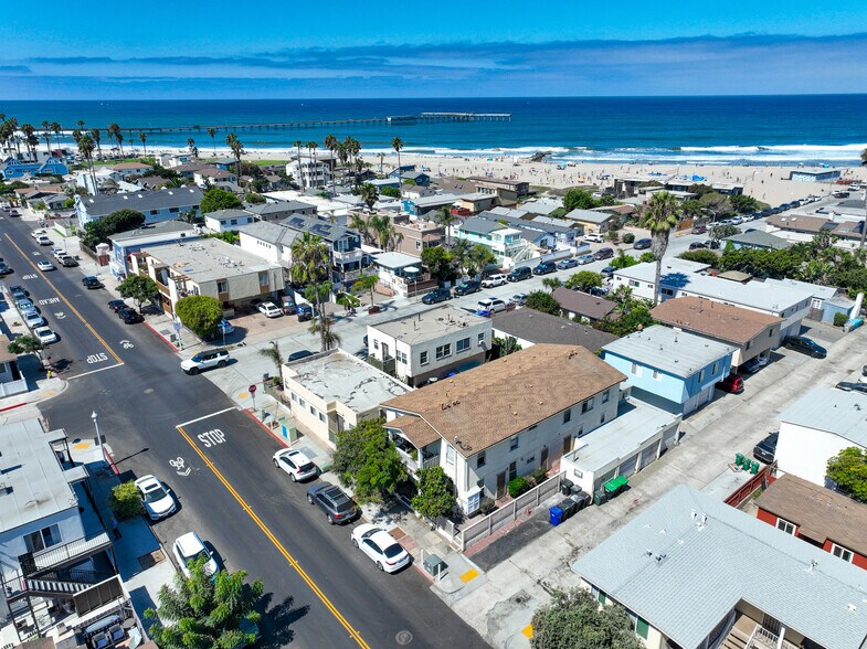 2114 Abbott St, San Diego, CA à vendre - Photo de l’immeuble – Image 3 sur 22