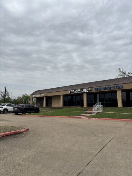 1449 Forest Ln, Garland, TX à vendre - Photo de l’immeuble – Image 2 sur 11