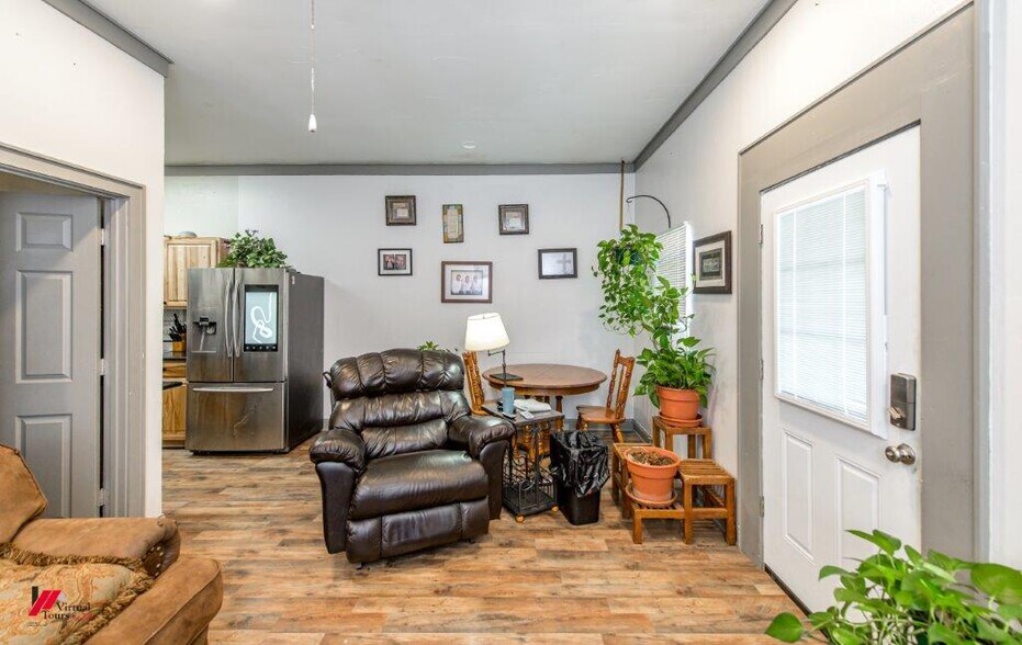 102 Gray St, Henderson, TX à vendre - Photo intérieure – Image 3 sur 18