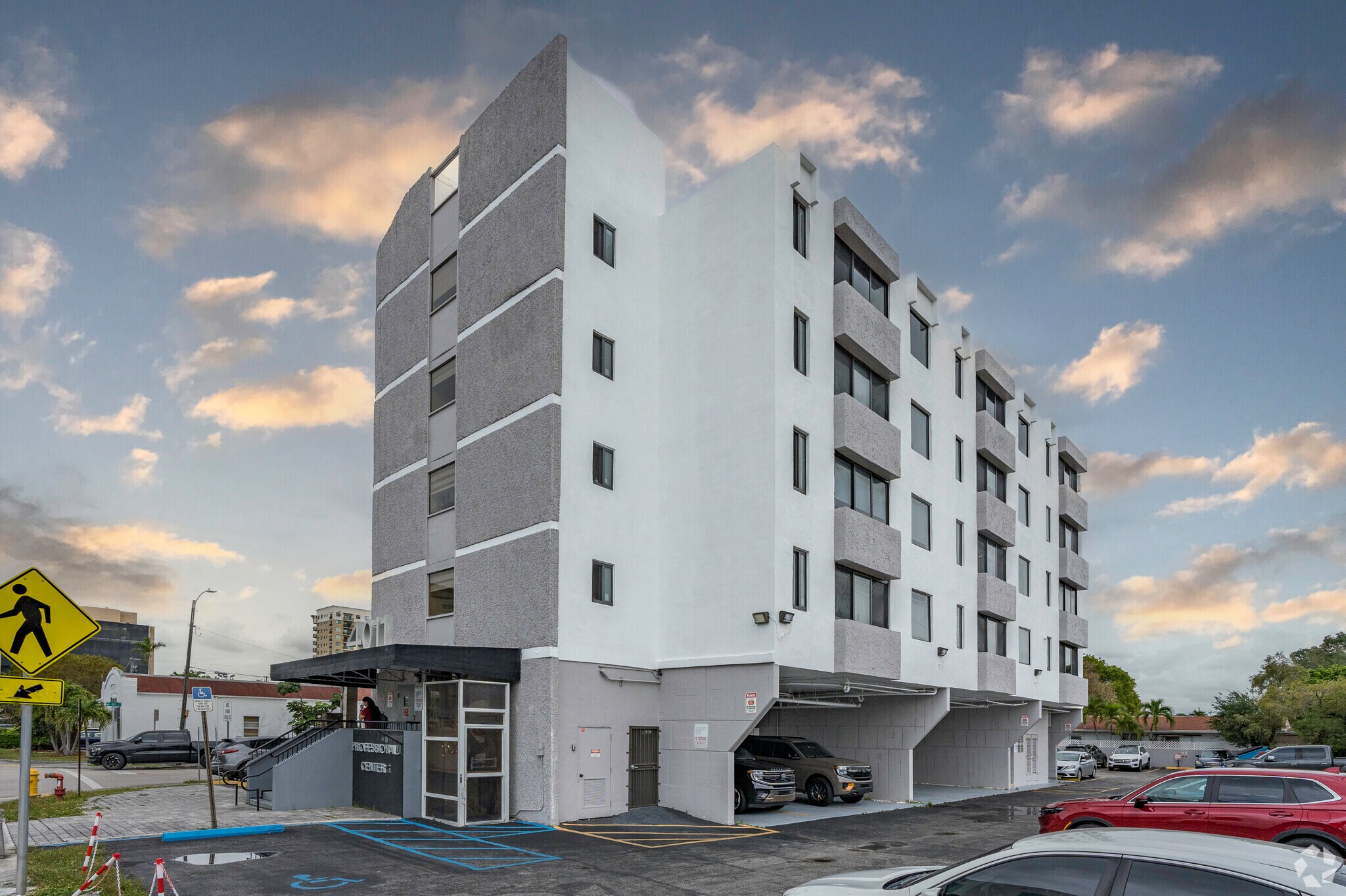 4011 W Flagler St, Miami, FL à vendre Photo principale– Image 1 sur 14