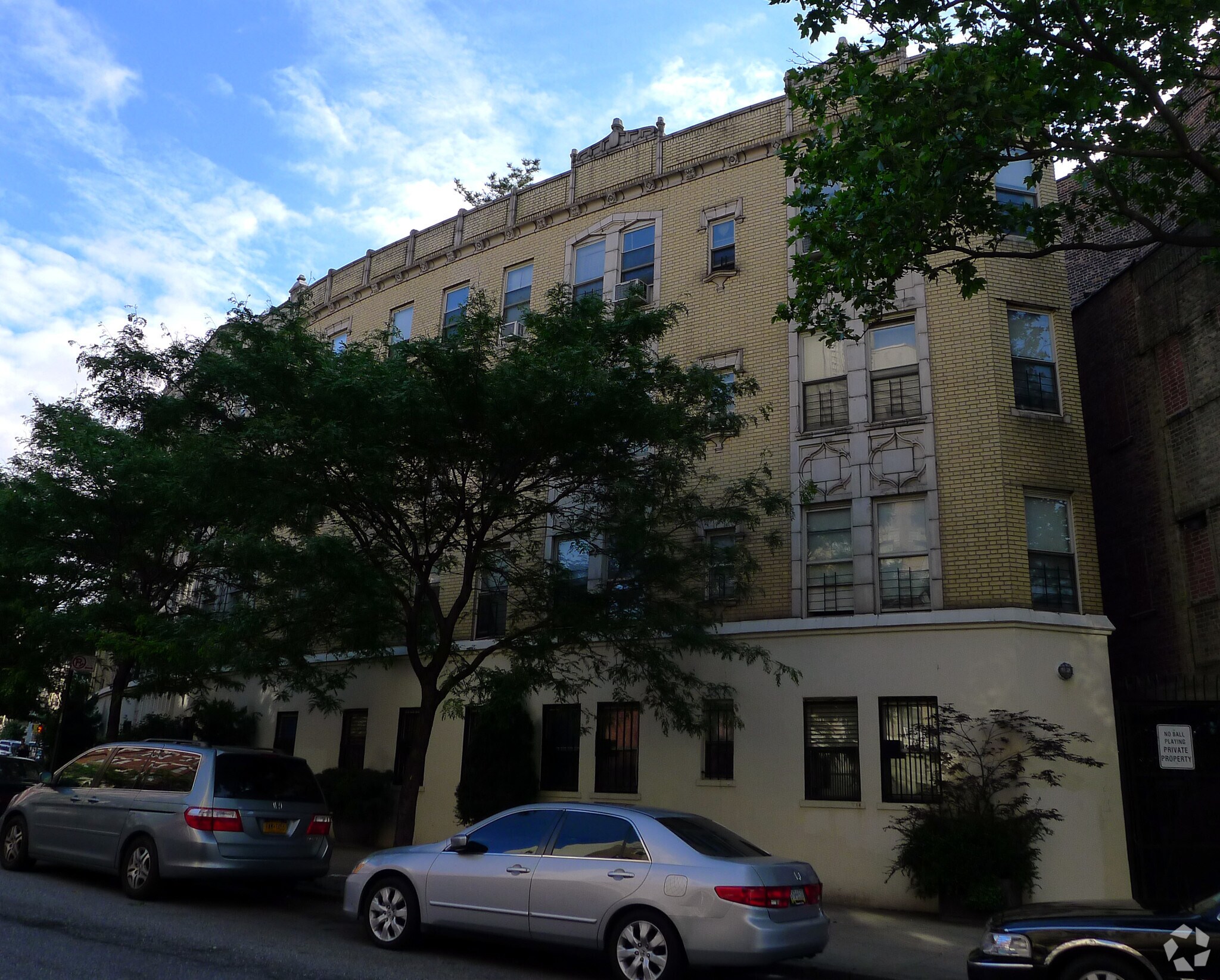 10 Fort Washington Ave, New York, NY à louer Photo principale– Image 1 sur 5