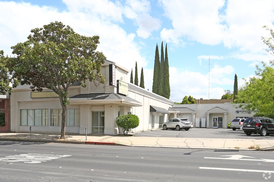1308 H St, Modesto, CA à louer - Photo principale – Image 1 sur 7