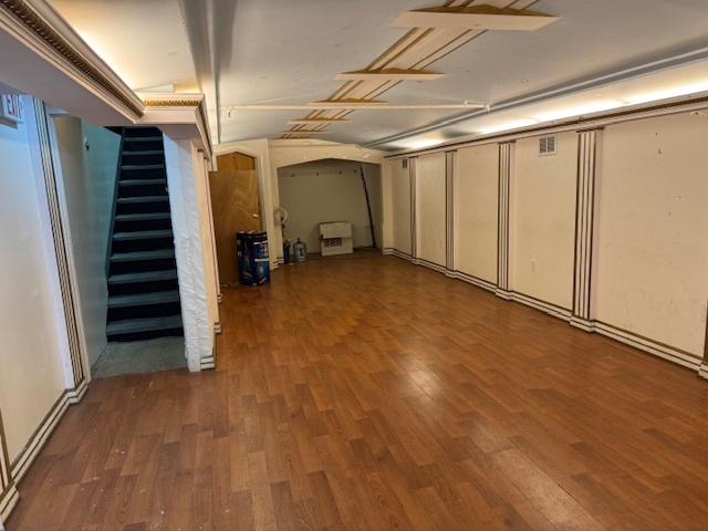 2451-2459 E Tremont Ave, Bronx, NY à louer - Photo de l’immeuble – Image 2 sur 8