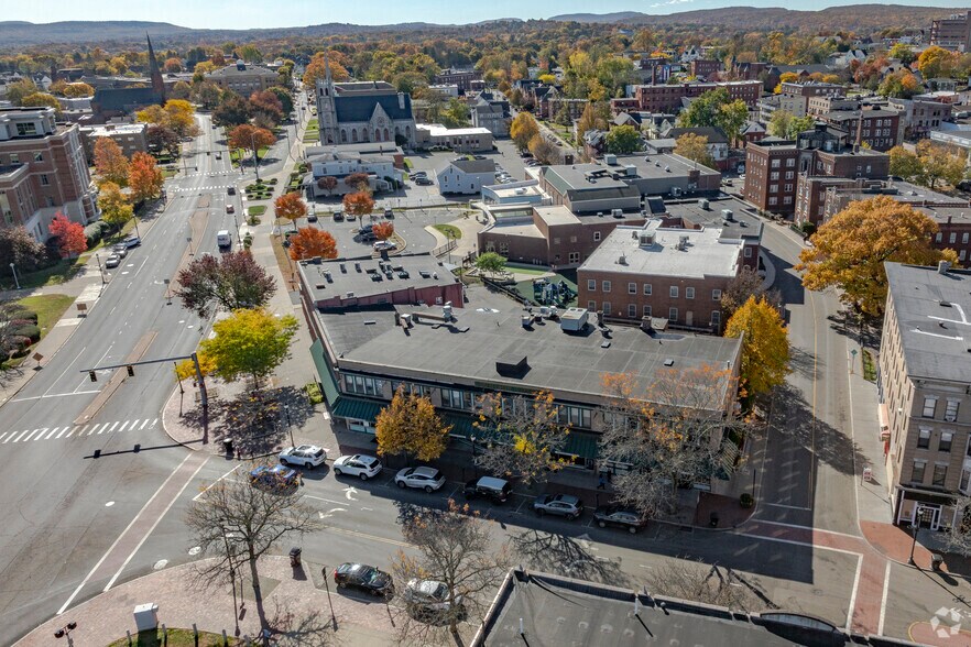 2-22 Main St, New Britain, CT à louer - Photo de l’immeuble – Image 3 sur 3